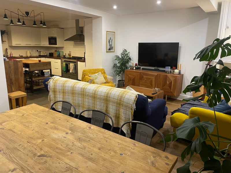 Beautiful 2bd flat Camberwell- 10 week let (price inc bills)