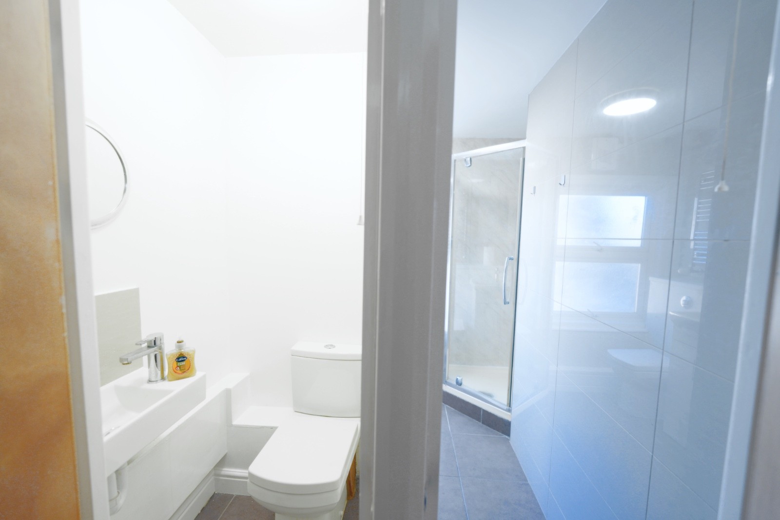 Double Room in Whitechapel (E1)