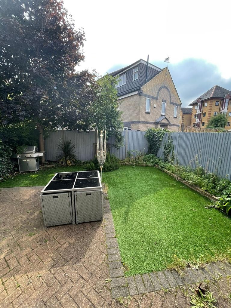 Double Room in Canada Water (SE16)