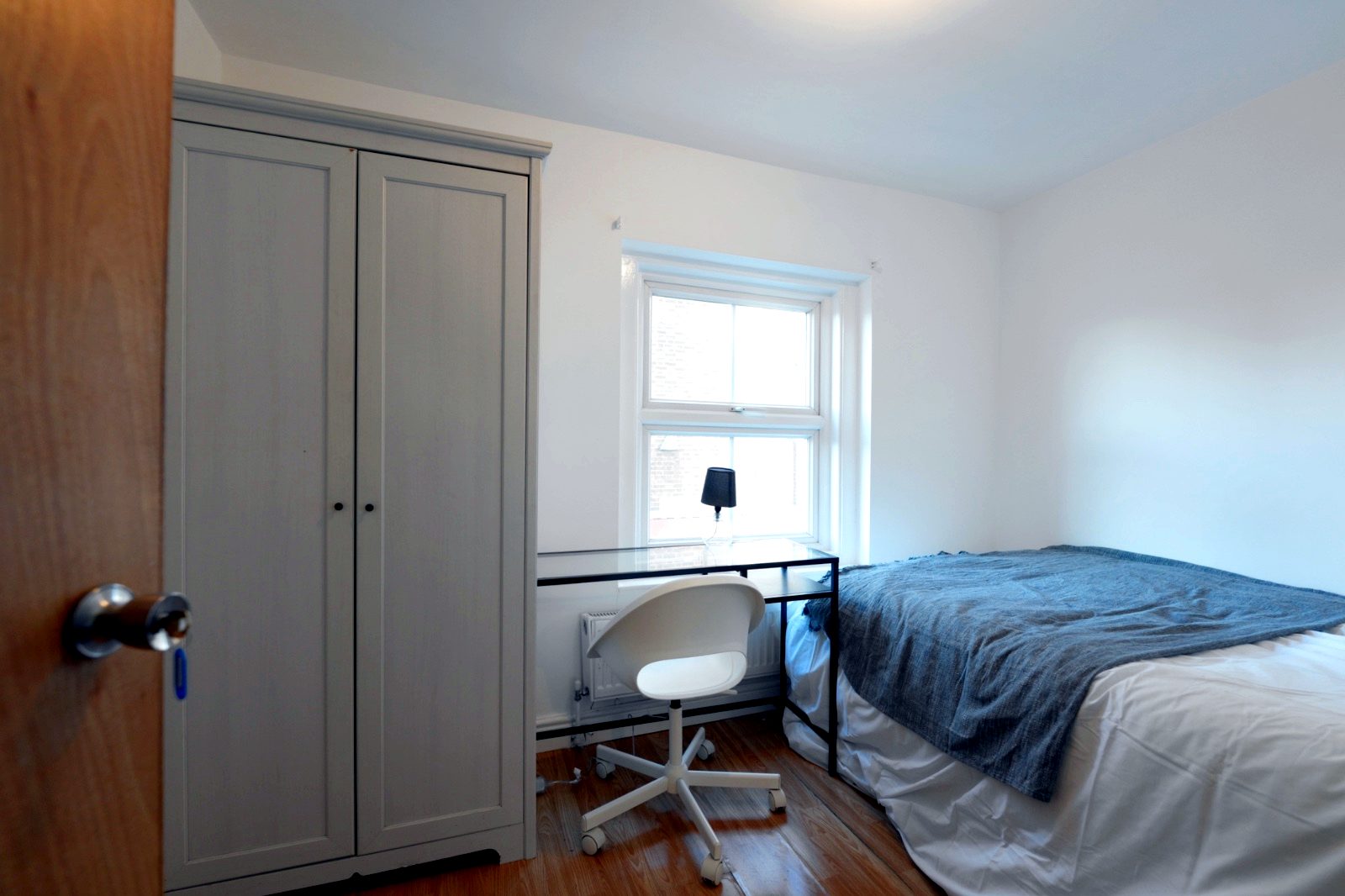 Double Room in Whitechapel (E1)