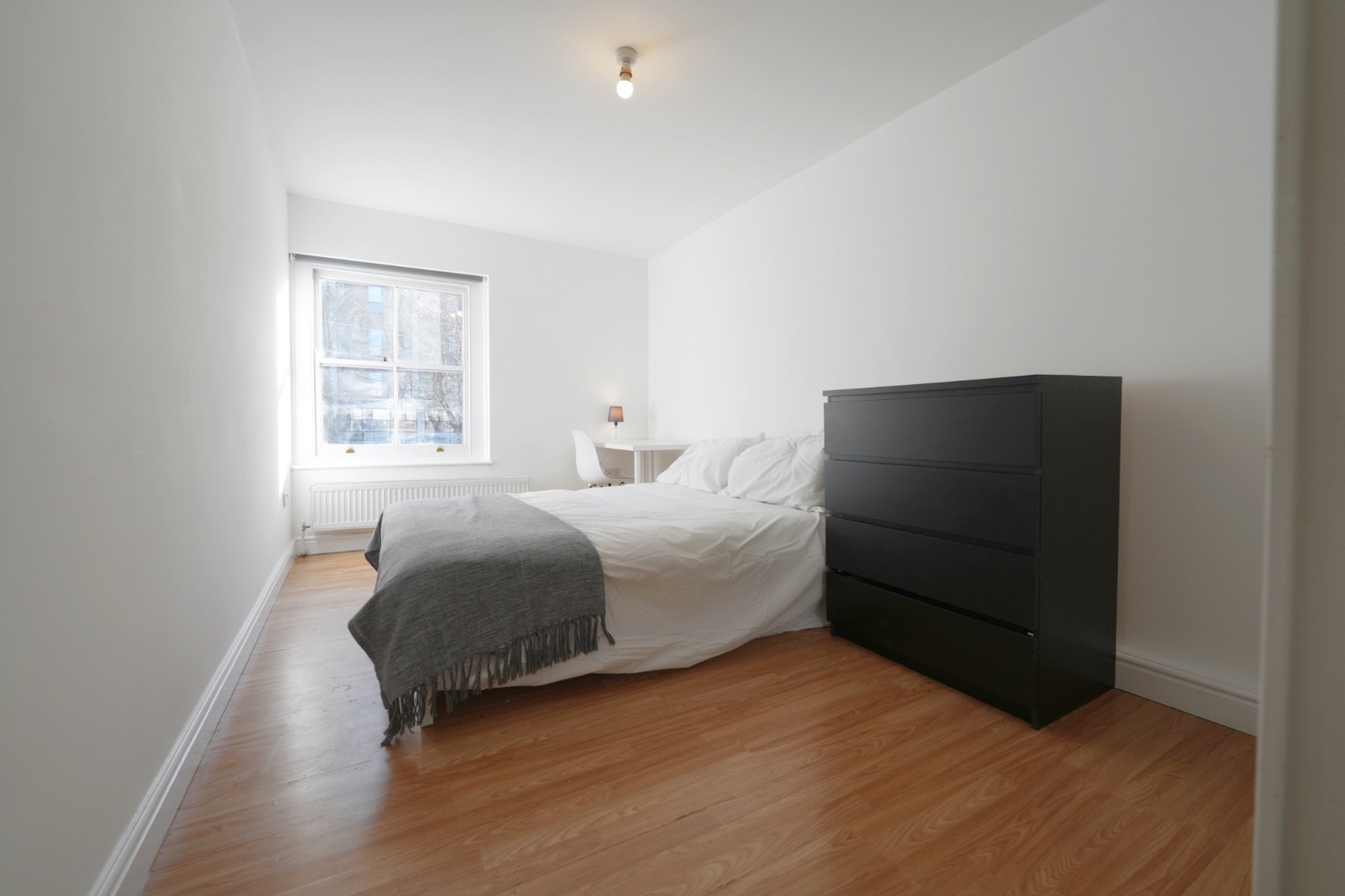 Double Room in Whitechapel (E1)