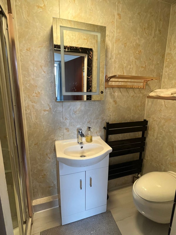 x3 double rooms close to Paddington