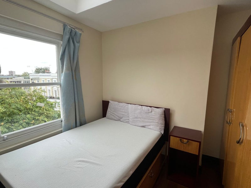 x3 double rooms close to Paddington