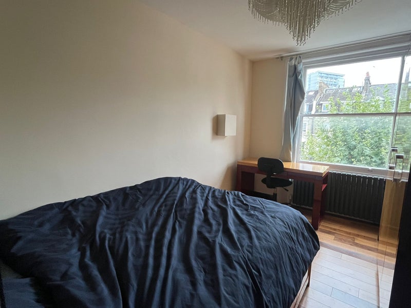 x3 double rooms close to Paddington