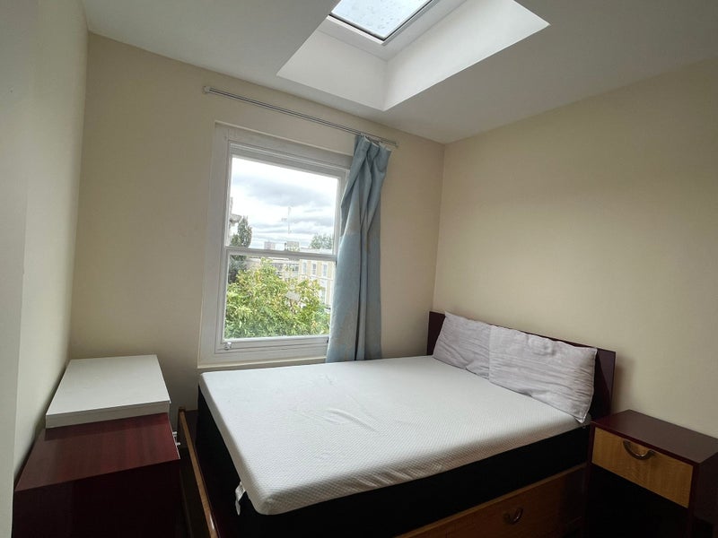 x3 double rooms close to Paddington