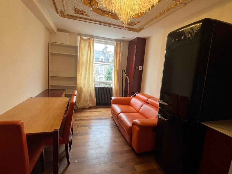 x3 double rooms close to Paddington