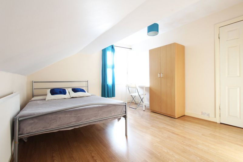 Double cozy room in Room In Stratford