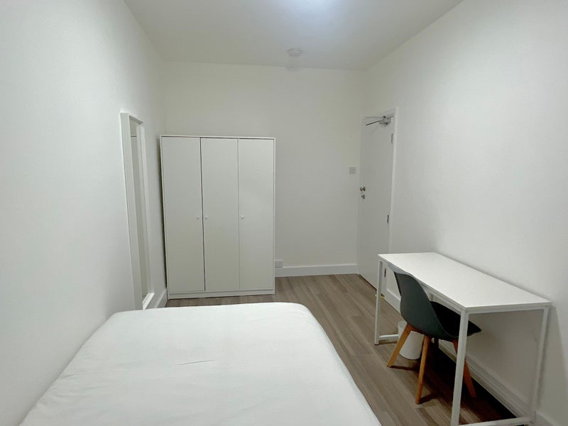 2 Modern Rooms! in Finchley Road // Be Fast