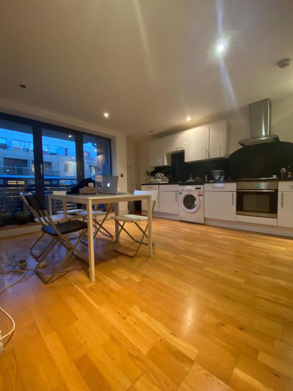 ☀️Spacious And Bright Room Near Canal☀️