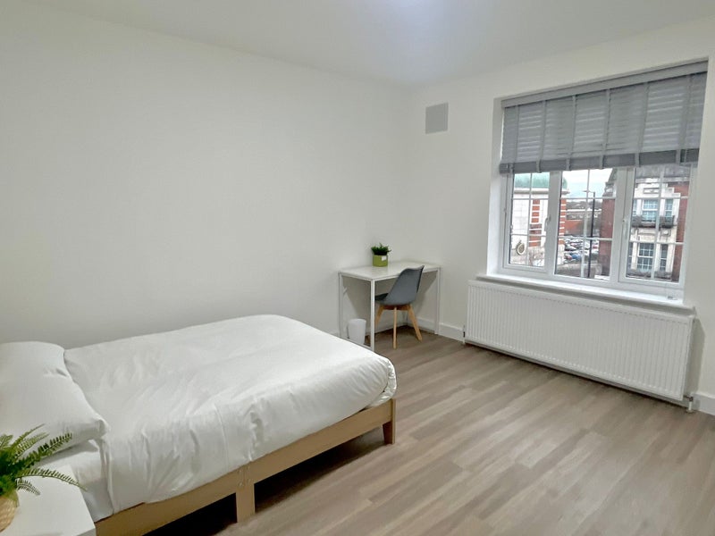 2 Modern Rooms! in Finchley Road // Be Fast