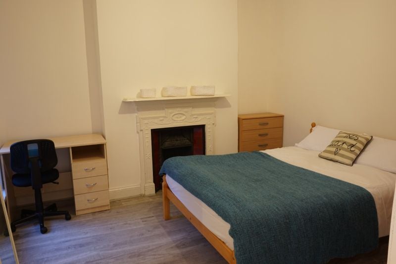 Double room near Downhills Park