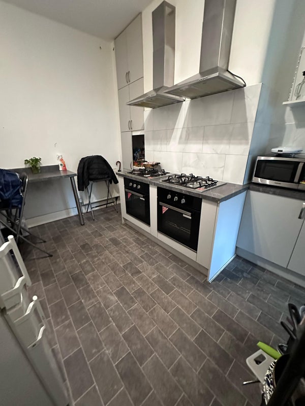 ++Room for 2 Person+ Single in North ! Bills Incl