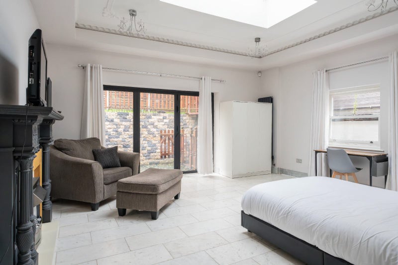 Great Double Room In Finchley