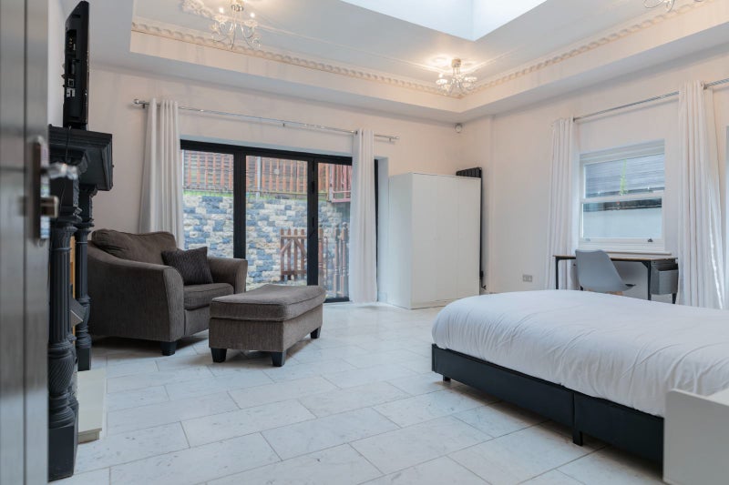 Great Double Room In Finchley