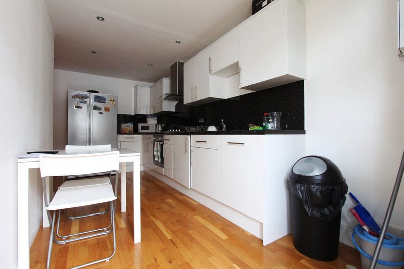 Spacious Ensuite Double room ☀️Limehouse! 