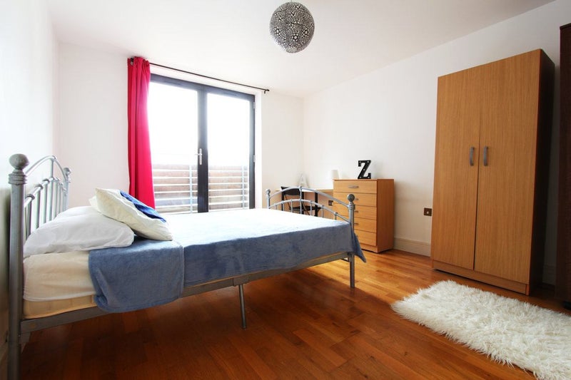 Spacious Ensuite Double room ☀️Limehouse! 