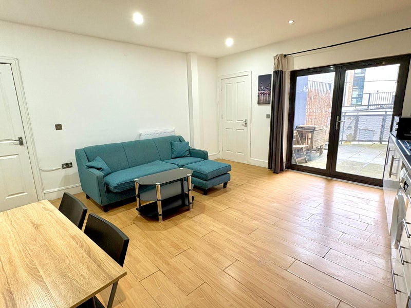 Zoopla, Verified ✅  Spacious Studio  / All Incl