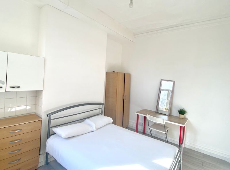 Double room near Kilburn High Road