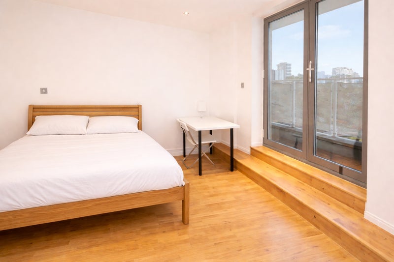 😍 Furnished Room! Penthouse W Private Balcony!🌹