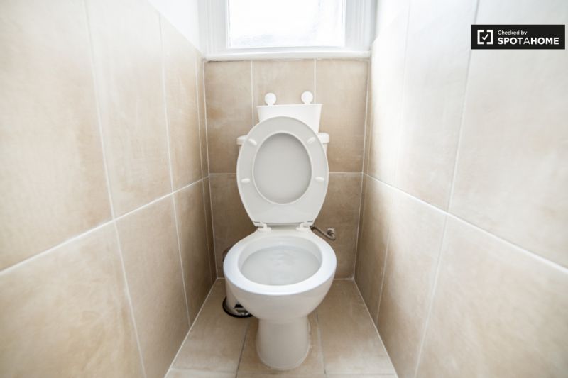 Double room near Sirdar road