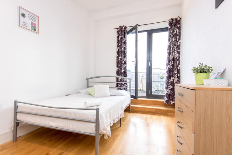 Double room near  Limehouse