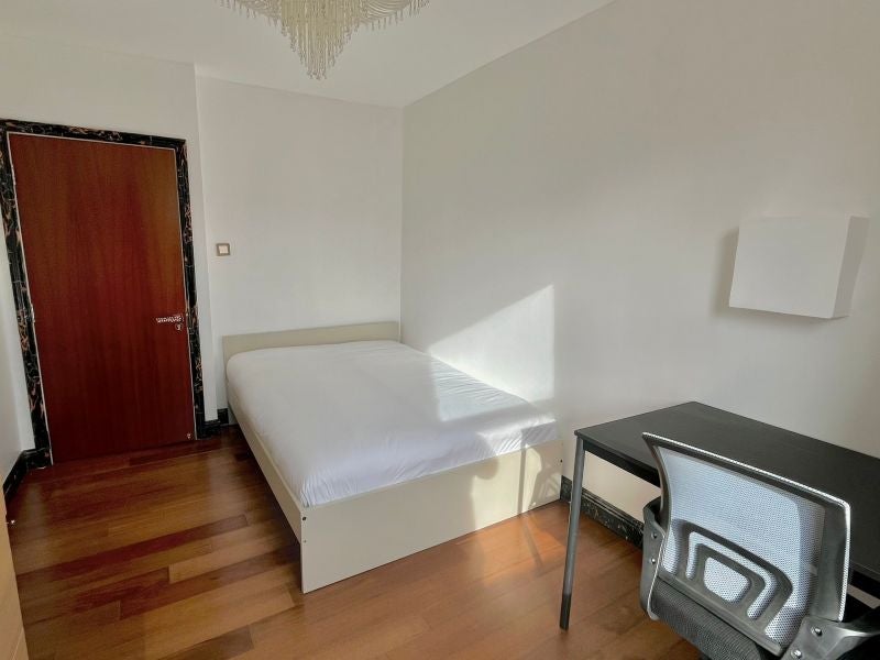 Funirshed Room  / W9 Bills Included