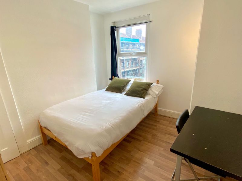 Double room in Nile Street