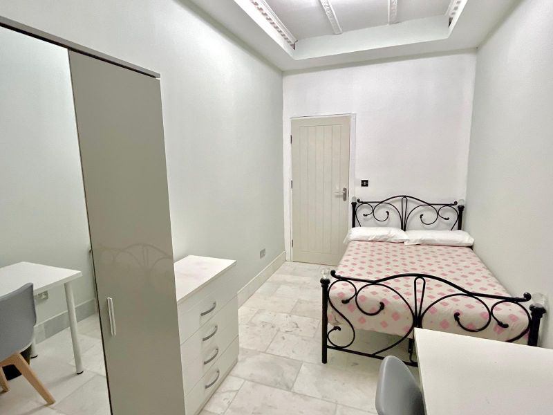 Great Double Room In Finchley