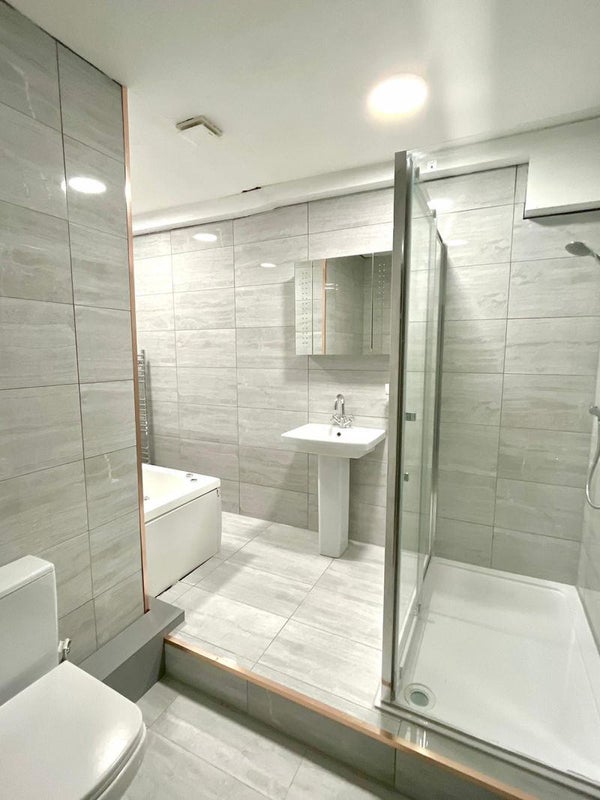 Great Double Room In Finchley