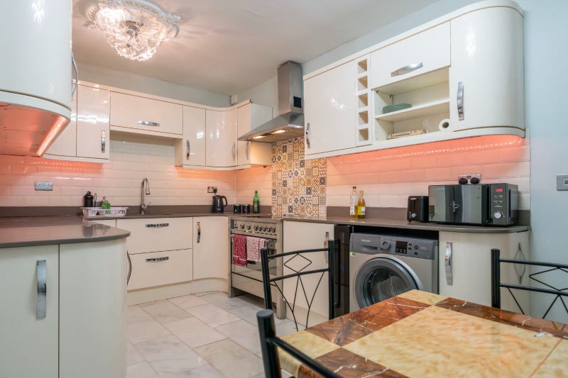 Great Double Room In Finchley