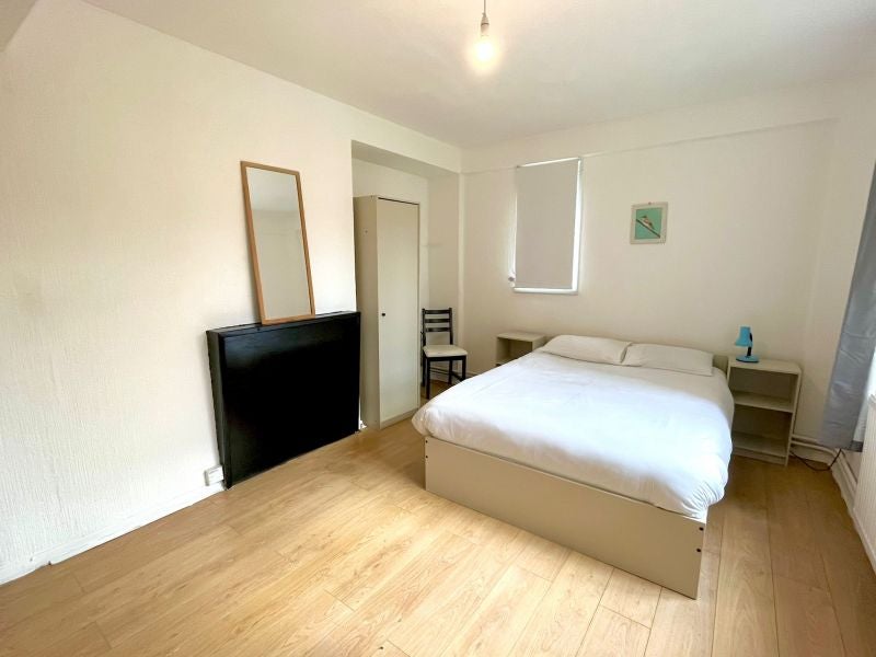 2 Rooms Available! Canonbury! N1! Move in  July