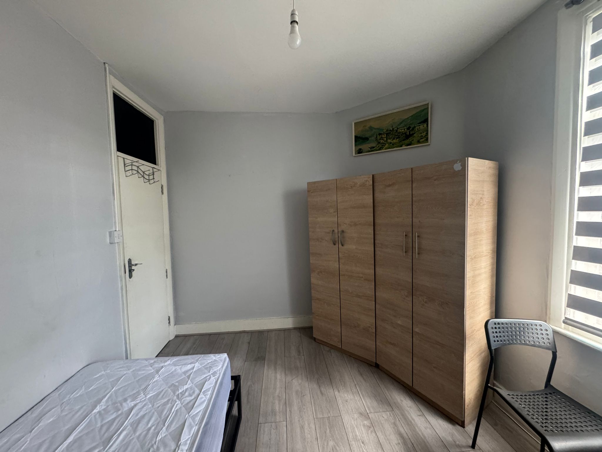 Single Room Available - N17