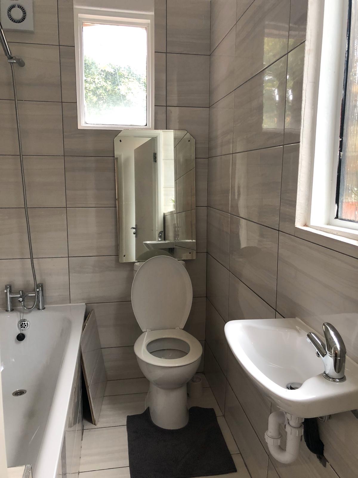 Single Room Available - N17