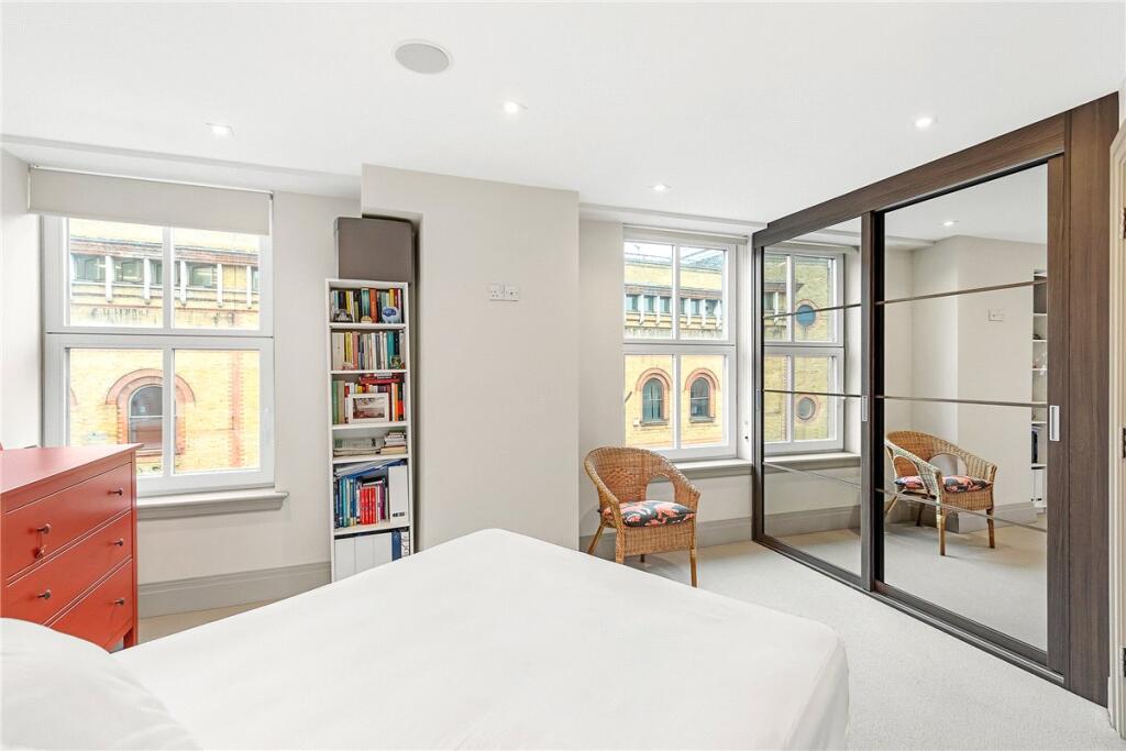 STANDARD ONE BEDROOM FLAT IN FULHAM