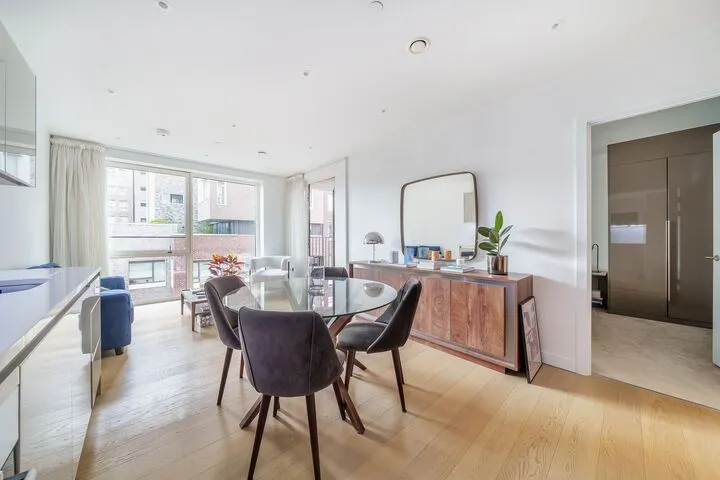 Elegant one bedroom flat Sayer Street, London, SE17 1FH