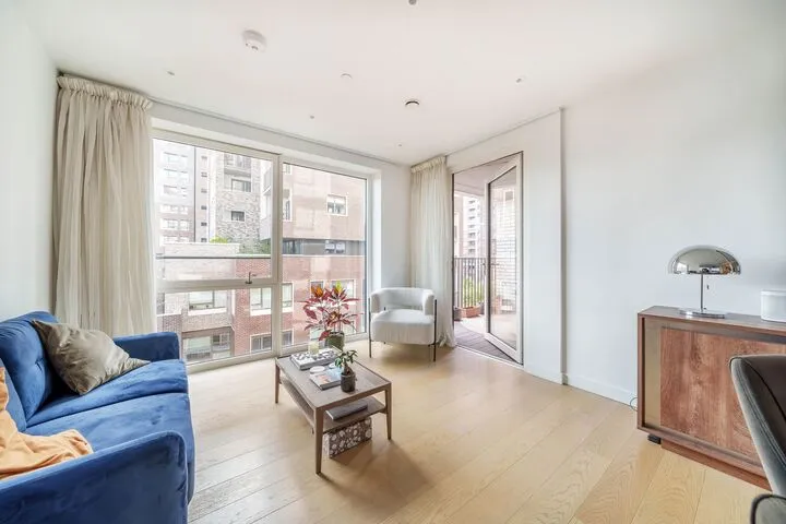 Elegant one bedroom flat Sayer Street, London, SE17 1FH