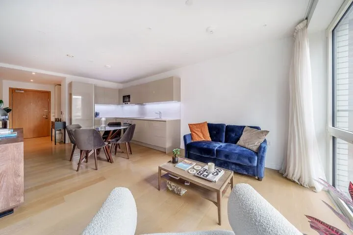 Elegant one bedroom flat Sayer Street, London, SE17 1FH