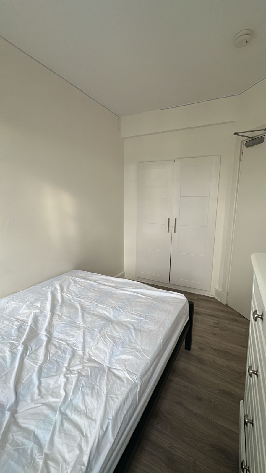 Comfortable Double Room – Eltham SE9 5NA📍 219 Eltham Palace