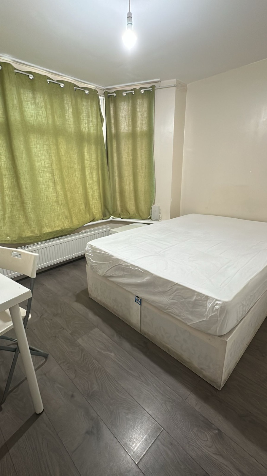 Comfortable Double Room – Eltham SE9 5NA📍 219 Eltham Palace