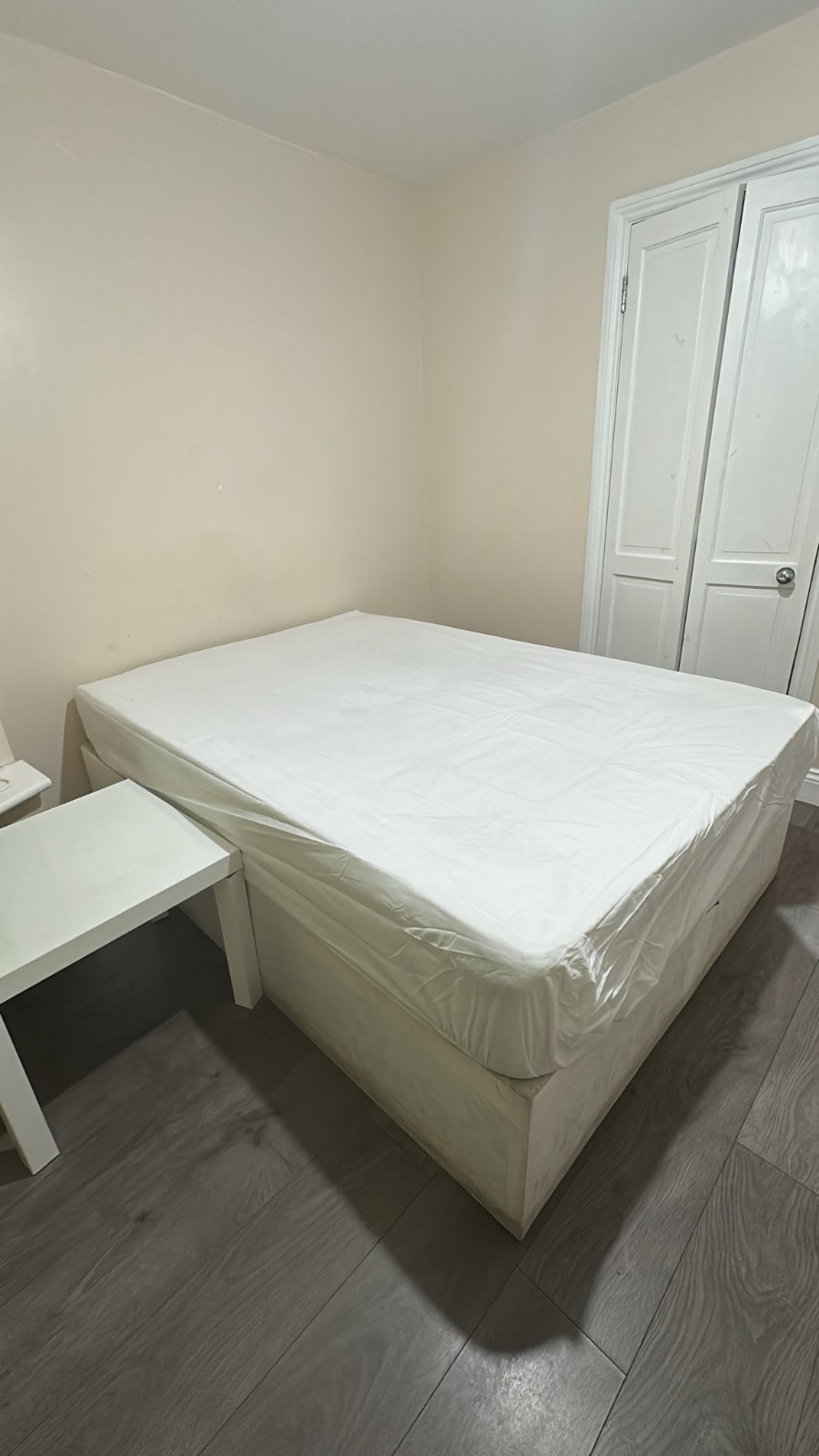 Comfortable Double Room – Eltham SE9 5NA📍 219 Eltham Palace
