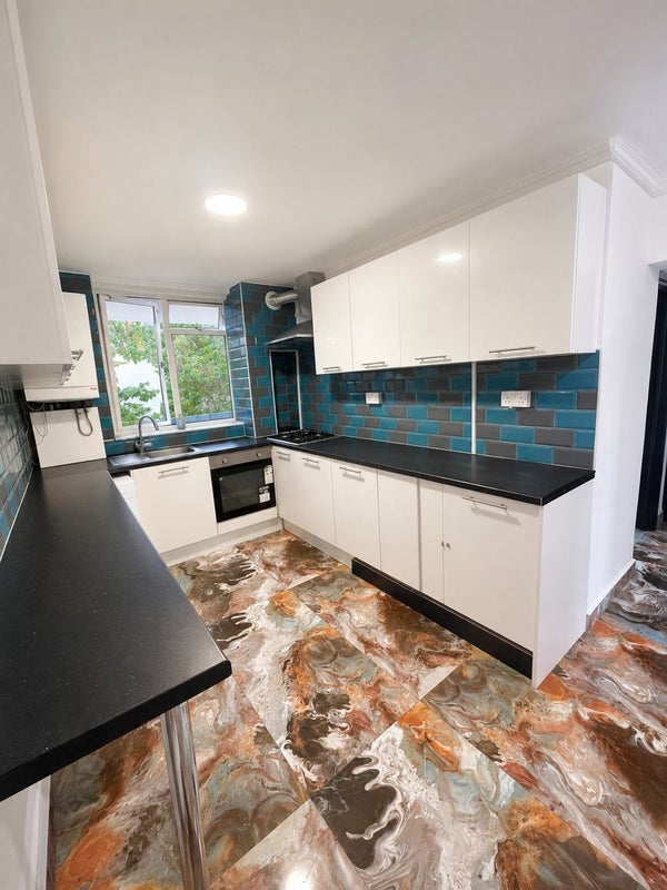 ⭐Big Rooms Newly Refurbished Flat / Wapping