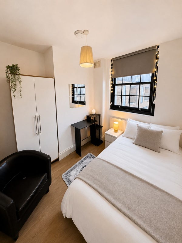 Cozy Room in Zone 2 / Near Central