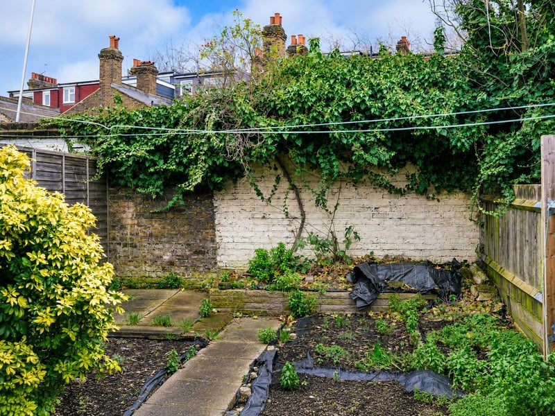 Rooms in Victorian House w/ Garden – SE8