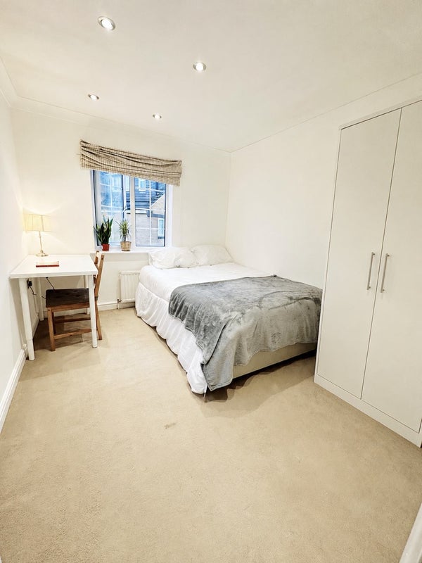 ⭐Bright Rooms / House with Living room and Garden