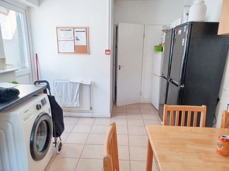 Double Room in Stratford 20 Min to Central London