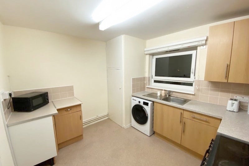 Bright Double Rooms - Bow