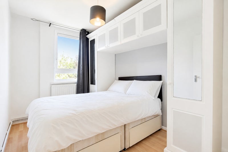 Bright Double Room 10 Min to Whitechapel