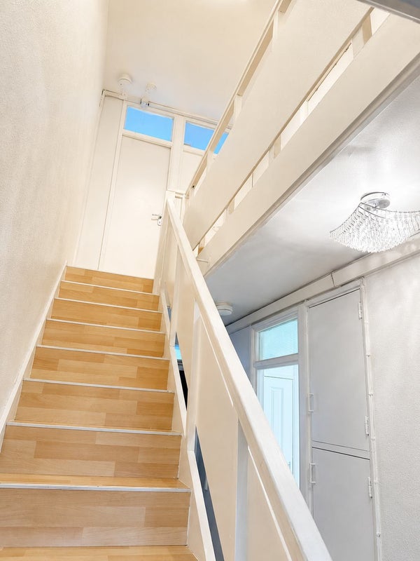Charming Room in Zone 2 - 5 Min walk to Station