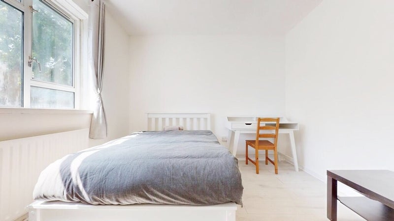 Cozy Double Room 10 min to Central London