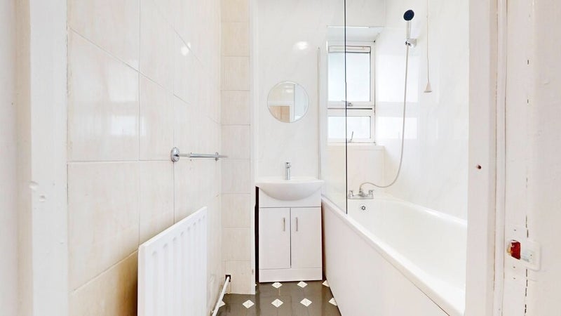 Cozy Double Room 10 min to Central London